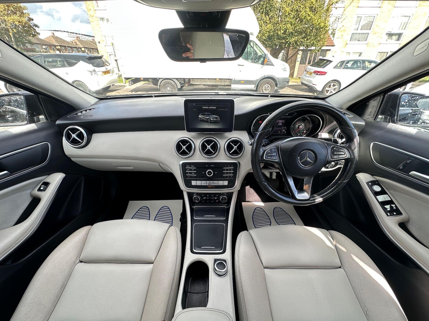 Used Mercedes-Benz A-Class 2015 for sale - 76138001: Photo 25