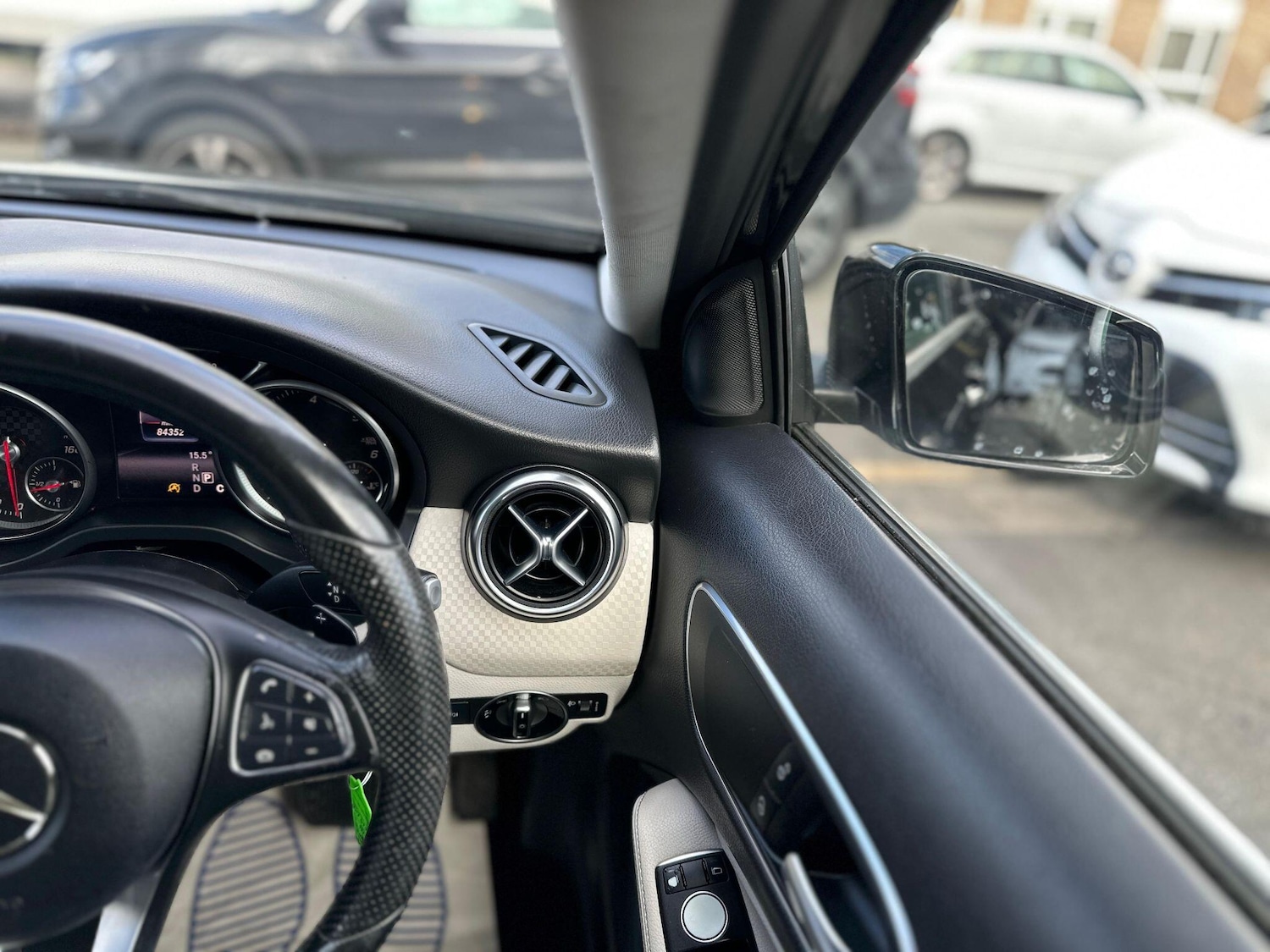 Used Mercedes-Benz A-Class 2015 for sale - 76138001: Photo 32