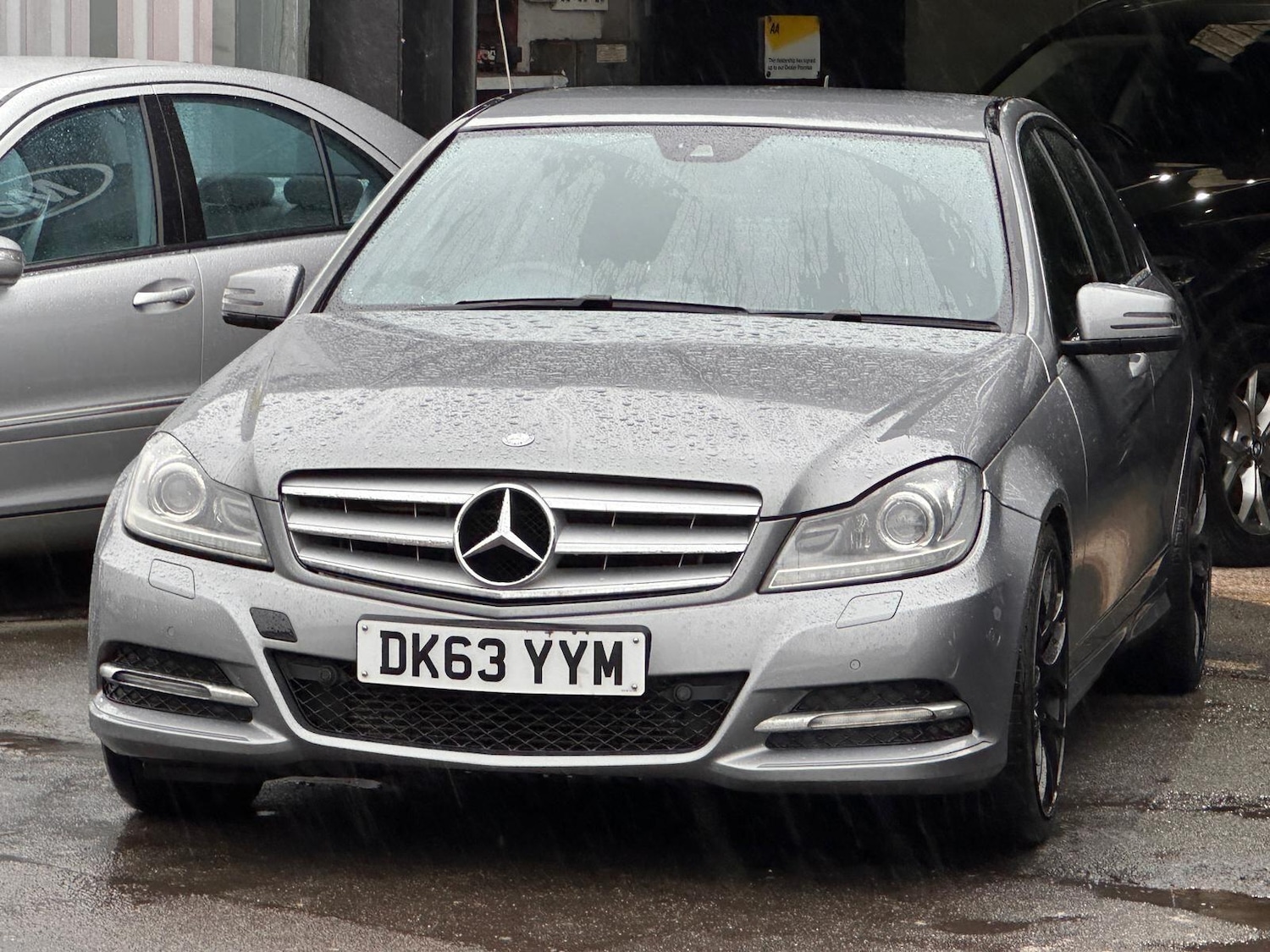 Used Mercedes-Benz C Class 2013 for sale - 77425429: Photo 5