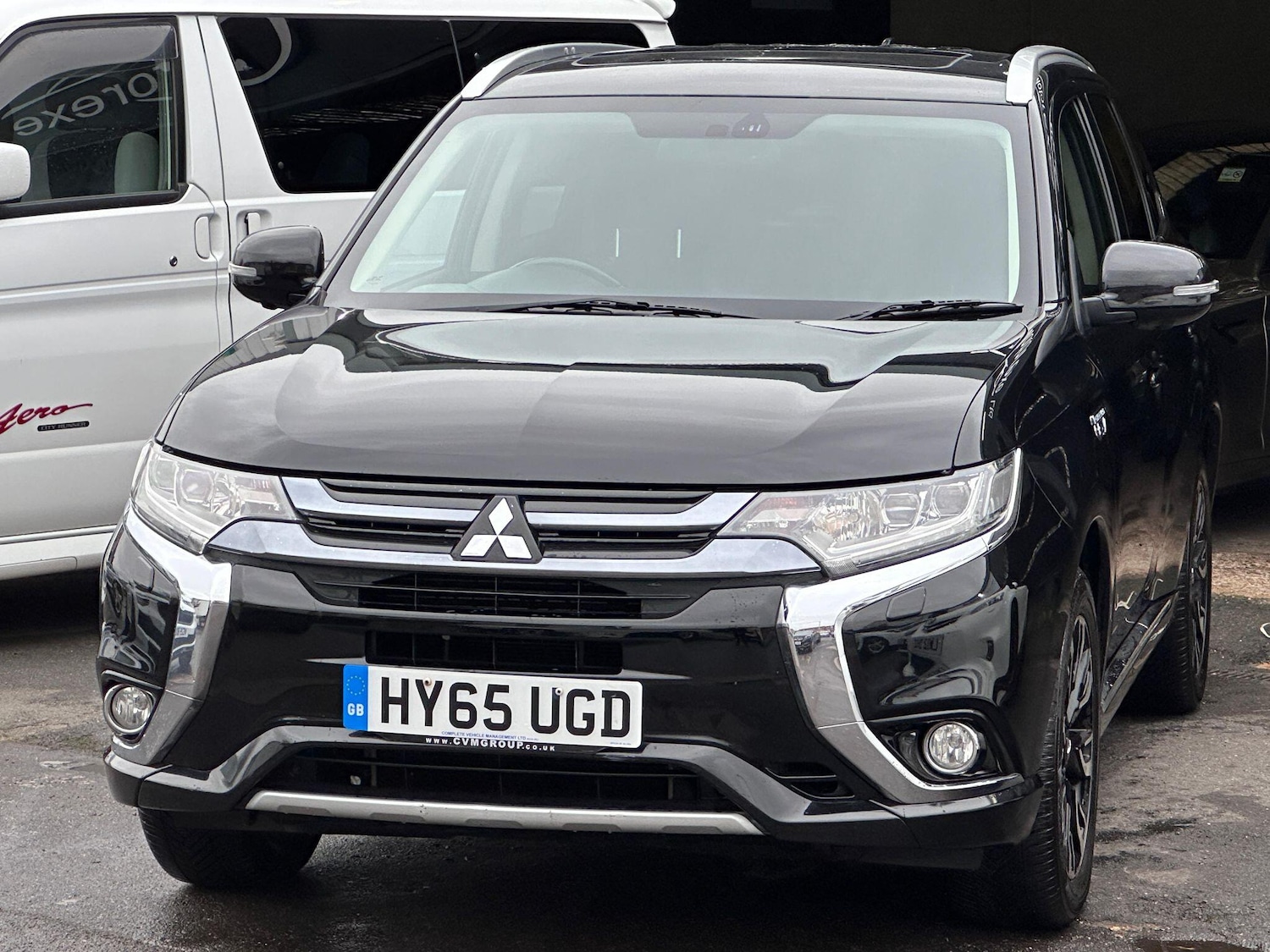 Used Mitsubishi Outlander 2015 for sale - 76781579: Photo 4