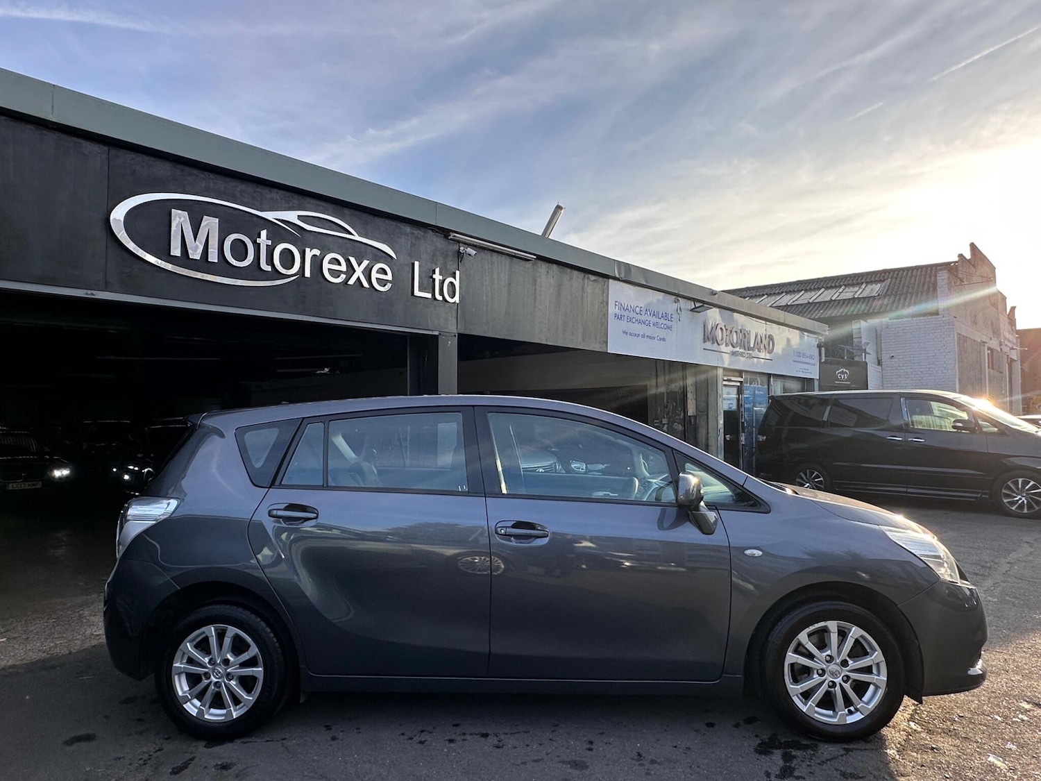 Used Toyota Verso 2010 for sale - 76965249: Photo 14