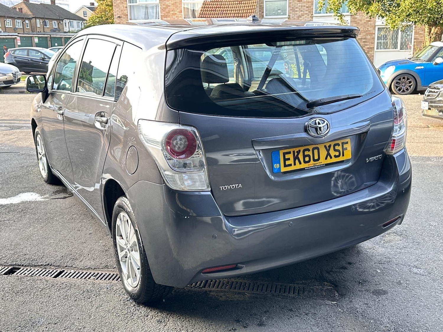 Used Toyota Verso 2010 for sale - 76965249: Photo 8