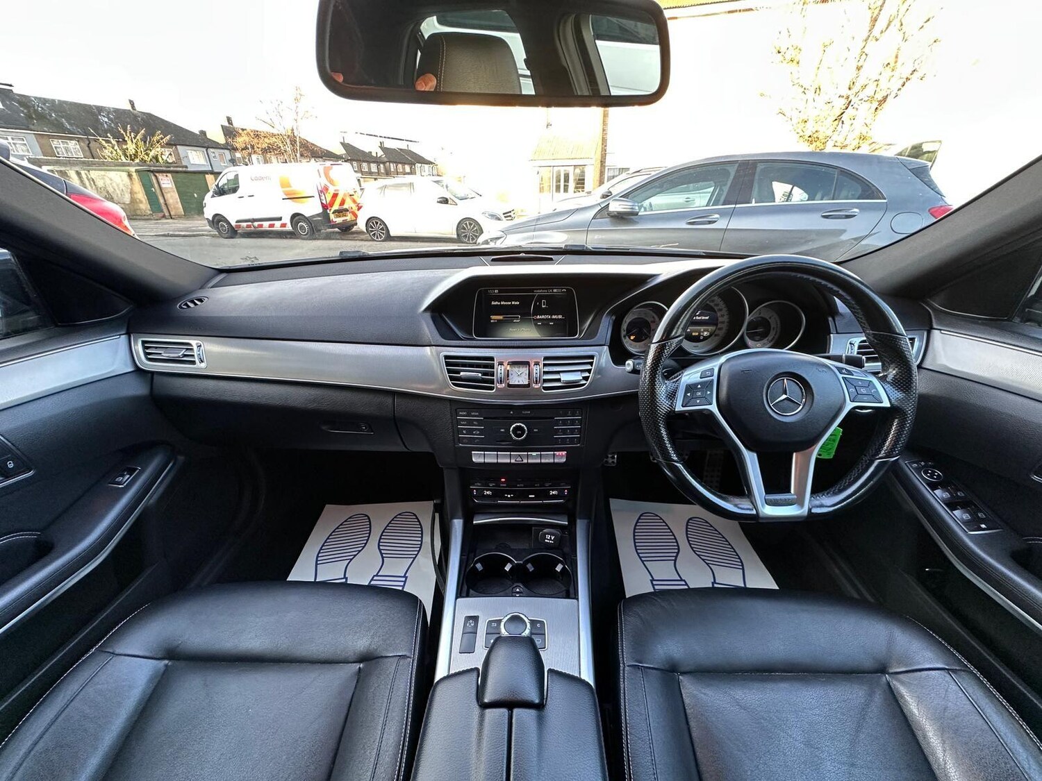 Used Mercedes-Benz E Class 2015 for sale - 76936052: Photo 24