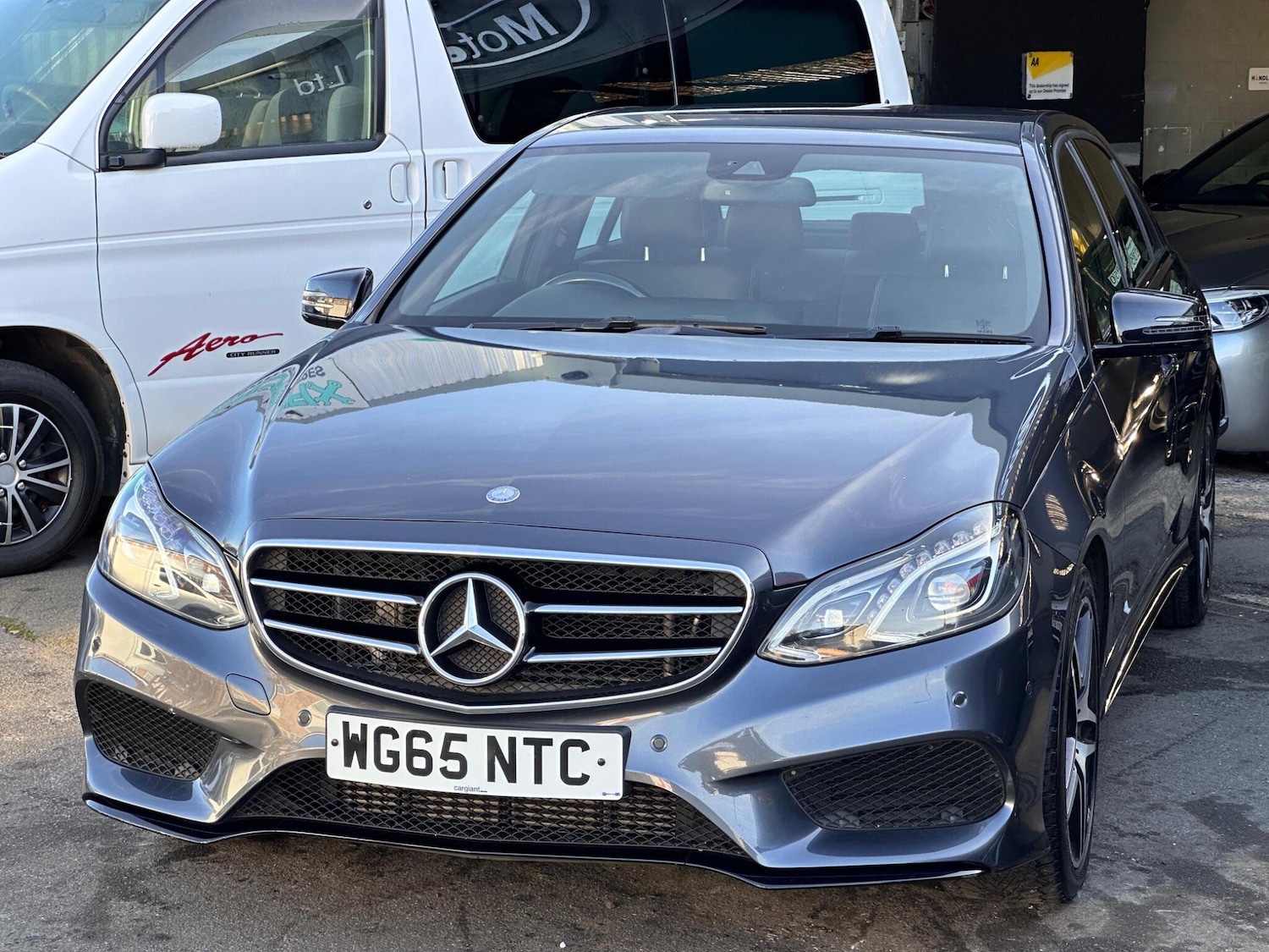 Used Mercedes-Benz E Class 2015 for sale - 76936052: Photo 5