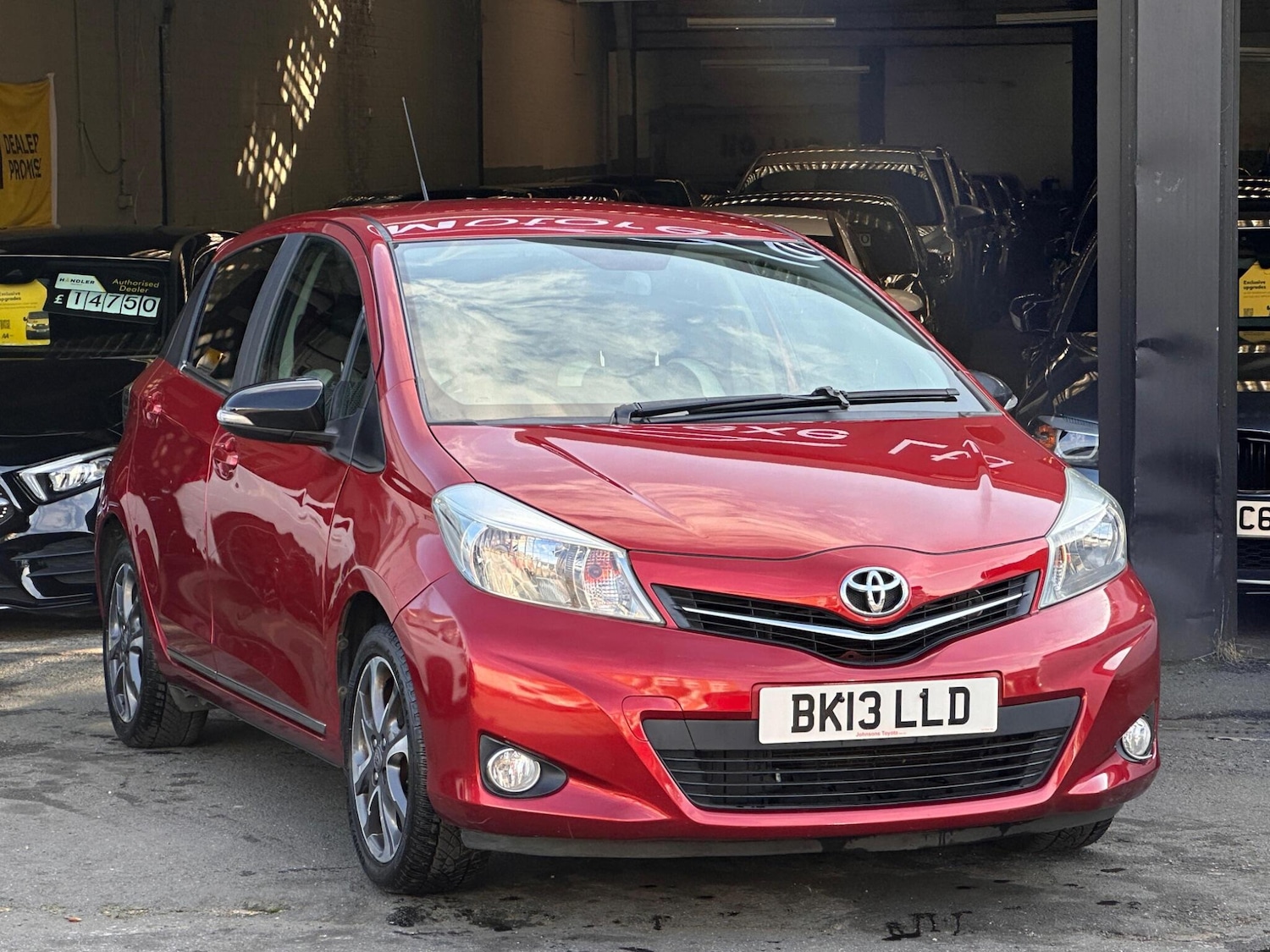 Used Toyota Yaris 2013 for sale - 77737205: Photo 3