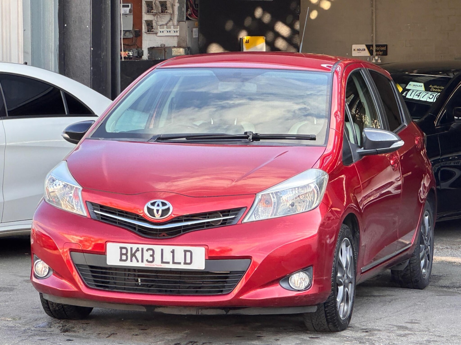 Used Toyota Yaris 2013 for sale - 77737205: Photo 5