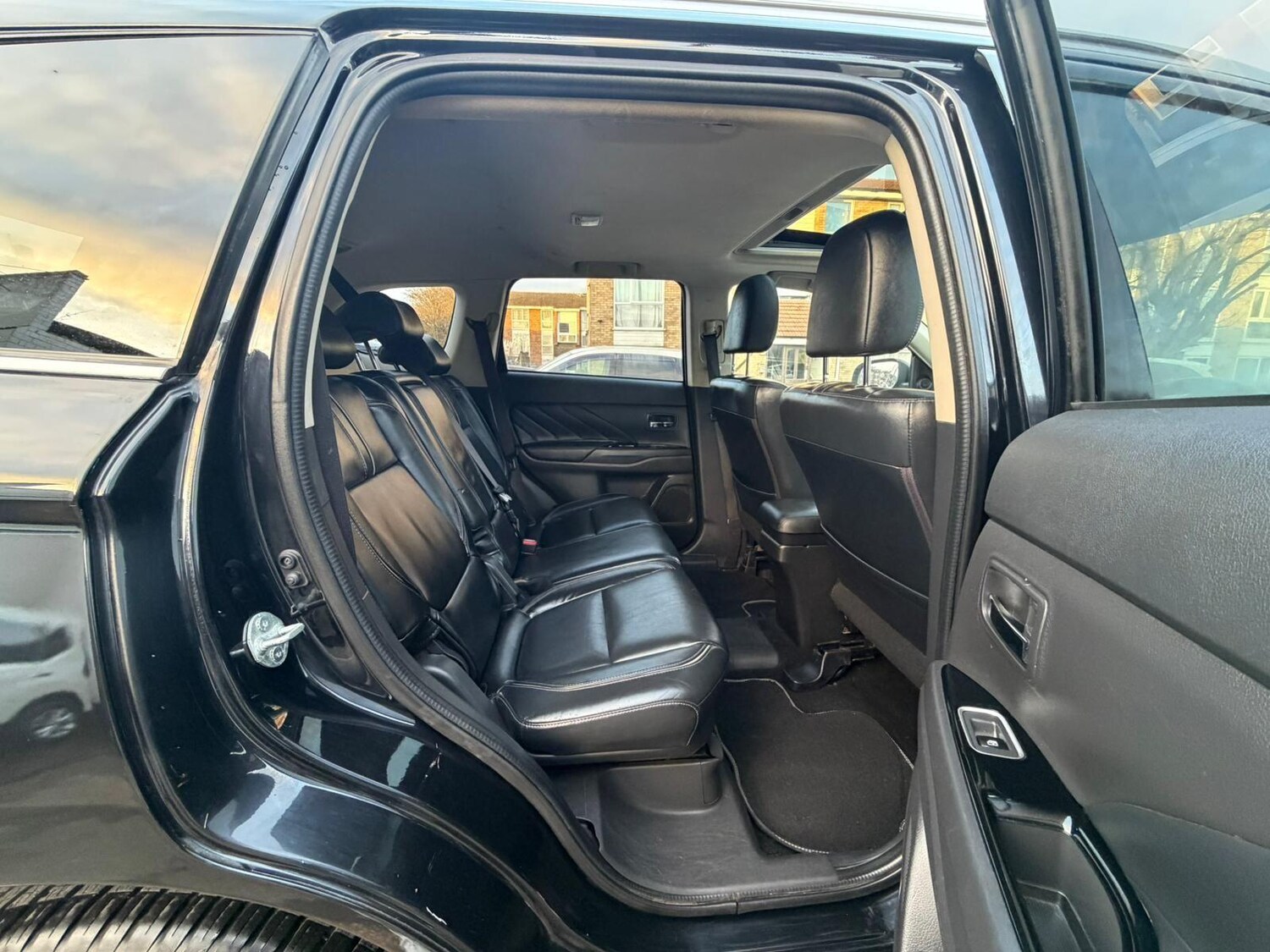 Used Mitsubishi Outlander for sale - 77192051: Photo 24