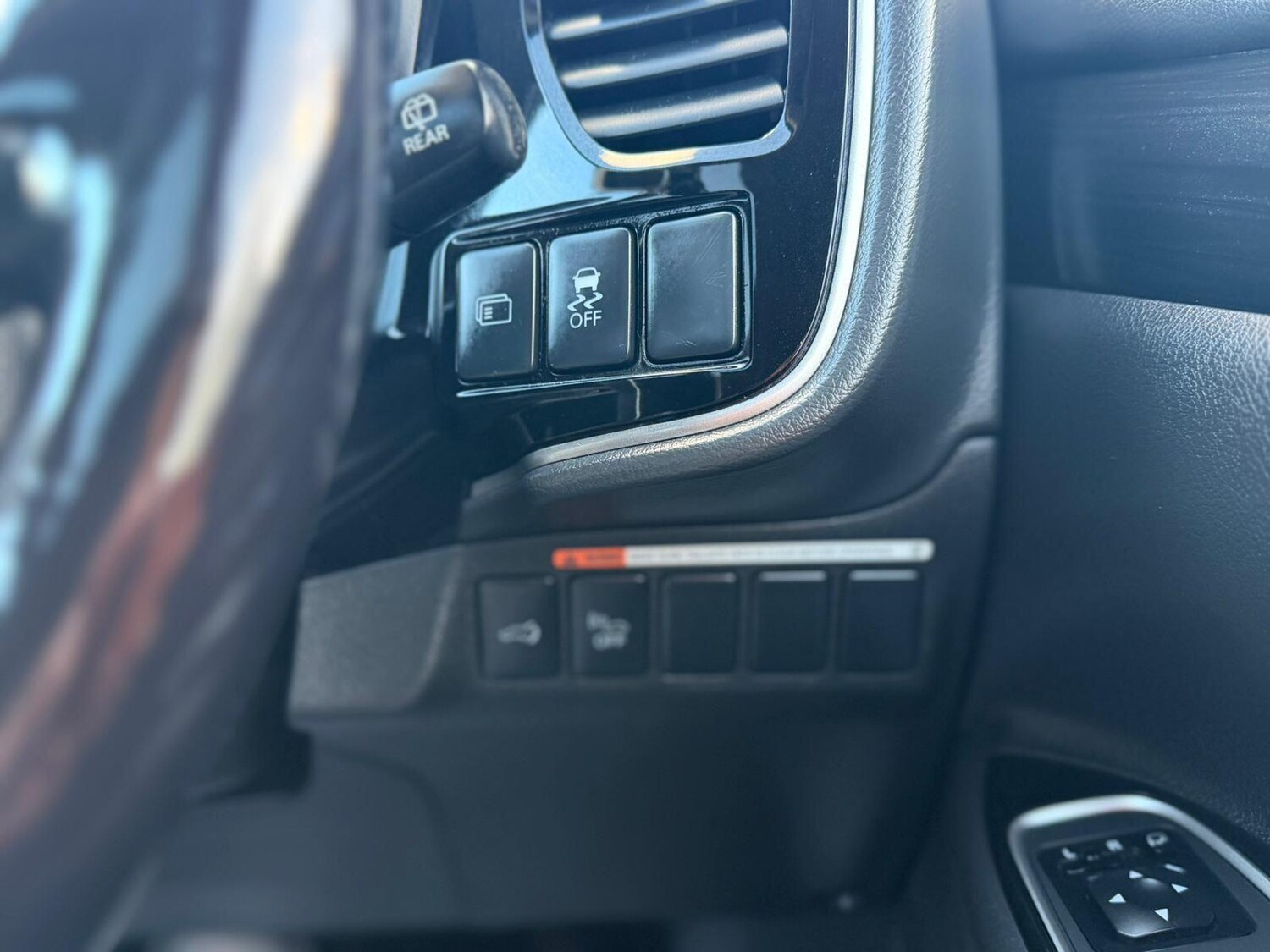 Used Mitsubishi Outlander for sale - 77192051: Photo 34