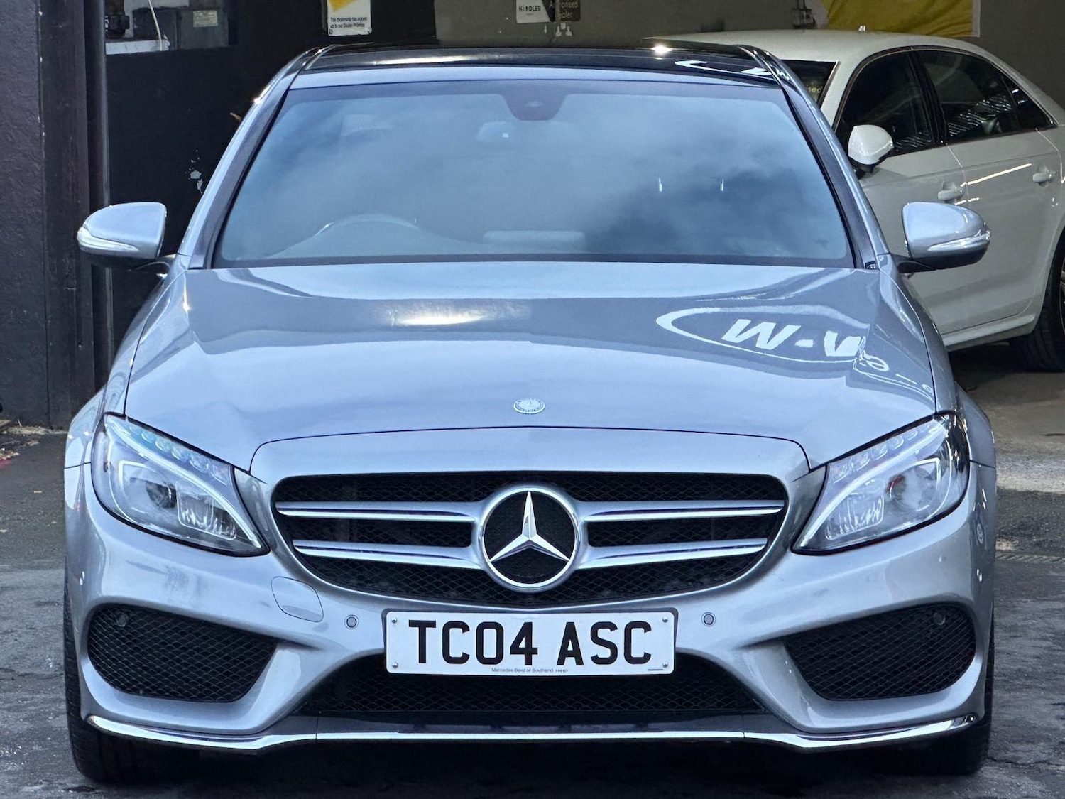 Used Mercedes-Benz C Class 2015 for sale - 77377163: Photo 4