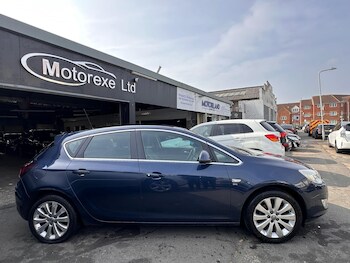 Used Vauxhall Astra 2011 for sale - 77994007: Photo