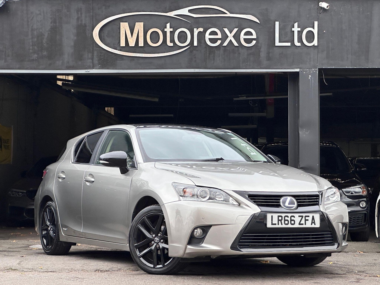 Used Lexus CT 2016 for sale - 76512328: Photo 1