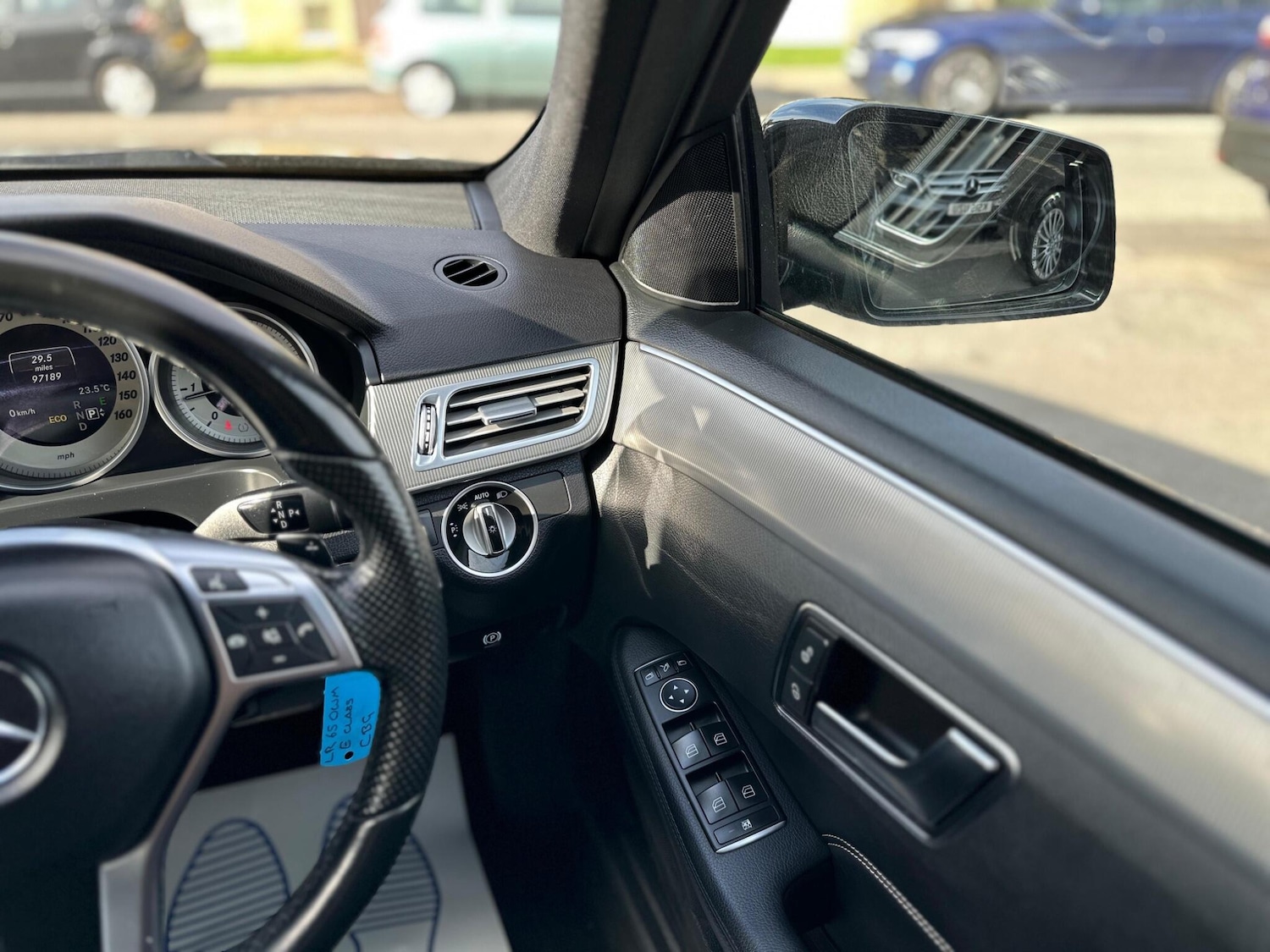 Used Mercedes-Benz E Class for sale - 77215326: Photo 27