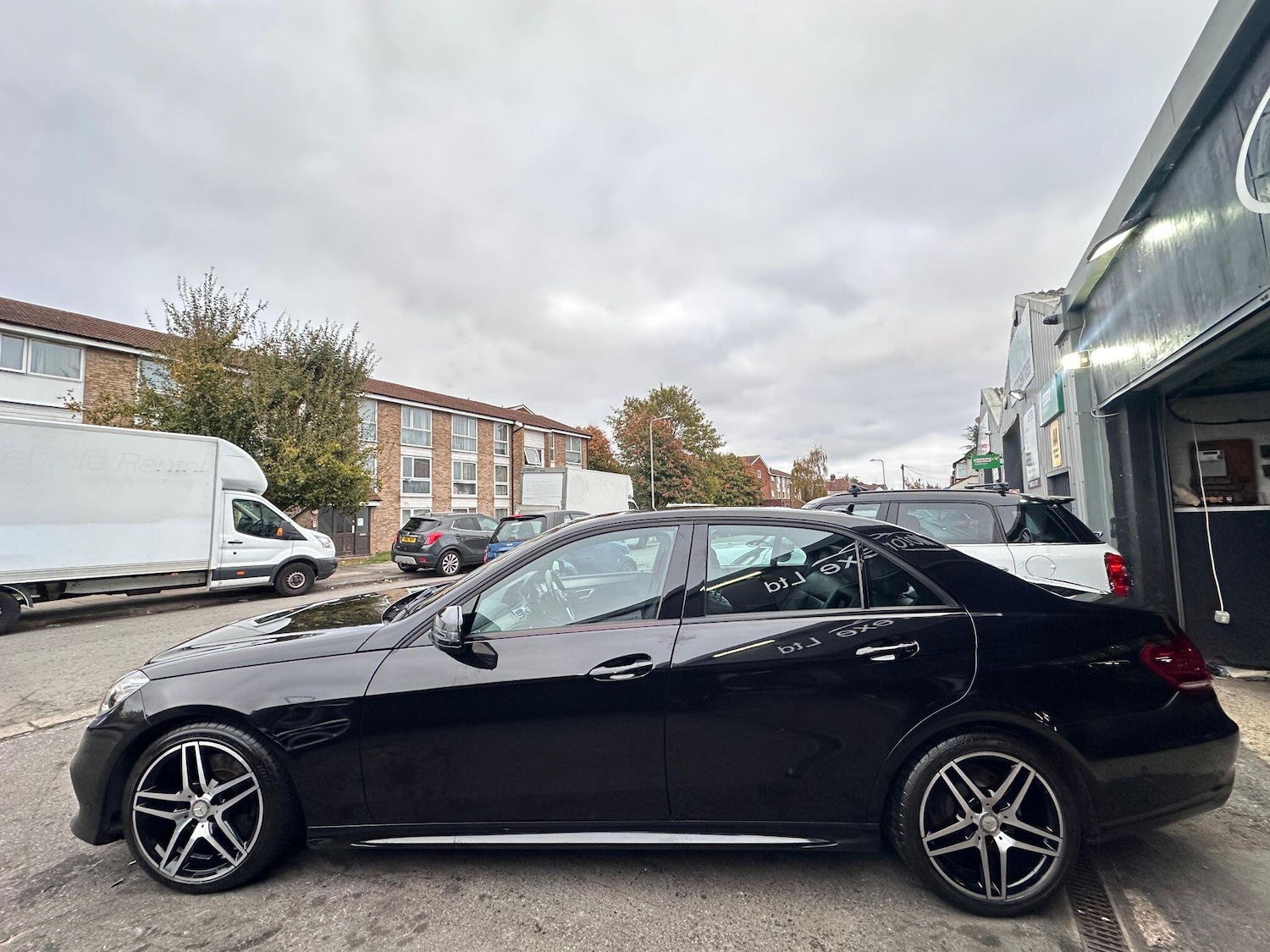 Used Mercedes-Benz E Class for sale - 77215326: Photo 6