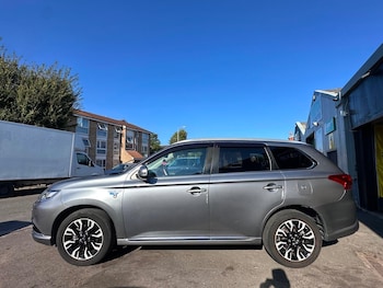 Used Mitsubishi Outlander 2017 for sale - 79324863: Photo