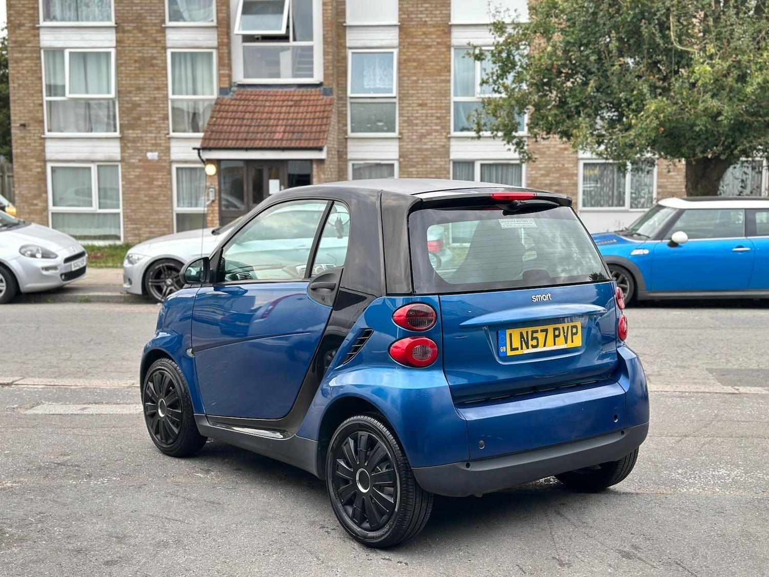 Vehicle 5