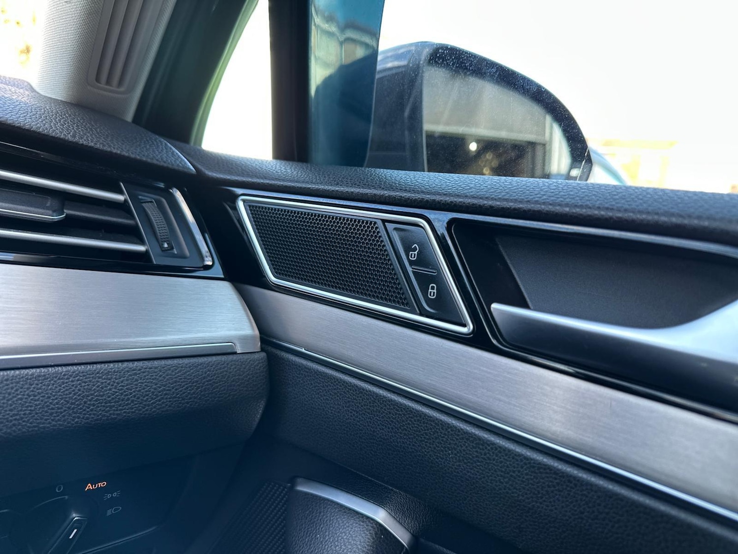 Used Volkswagen Passat 2018 for sale - 77511082: Photo 30