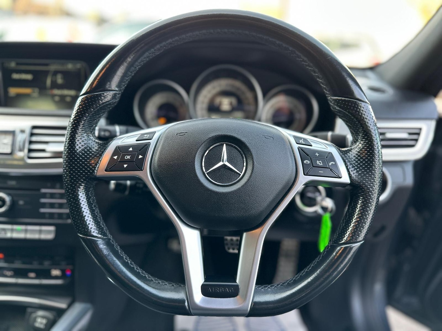 Used Mercedes-Benz E Class 2015 for sale - 77166873: Photo 16