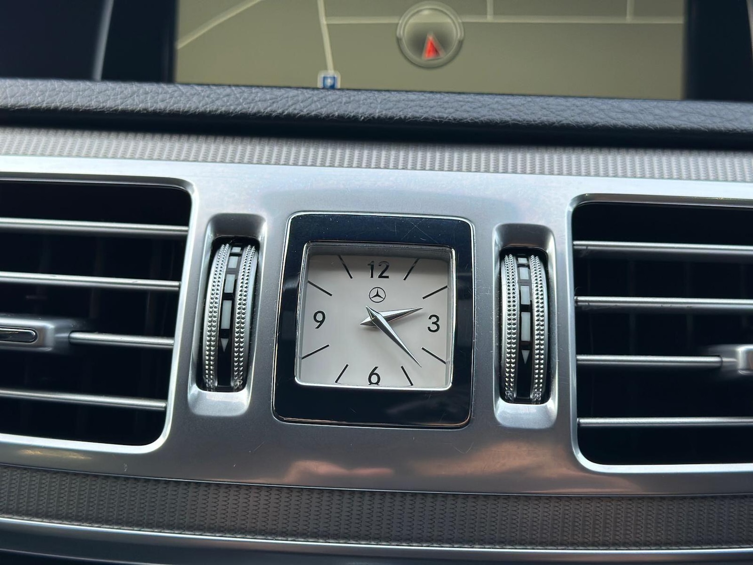 Used Mercedes-Benz E Class 2015 for sale - 77166873: Photo 32