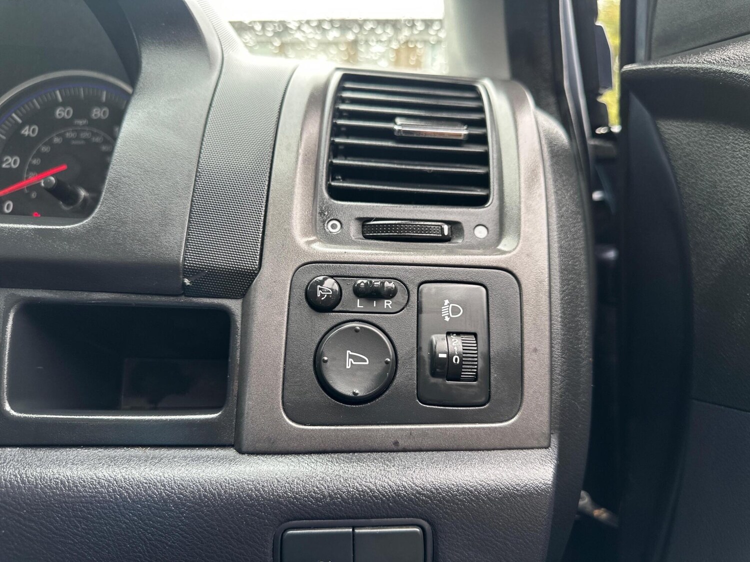 Vehicle 33