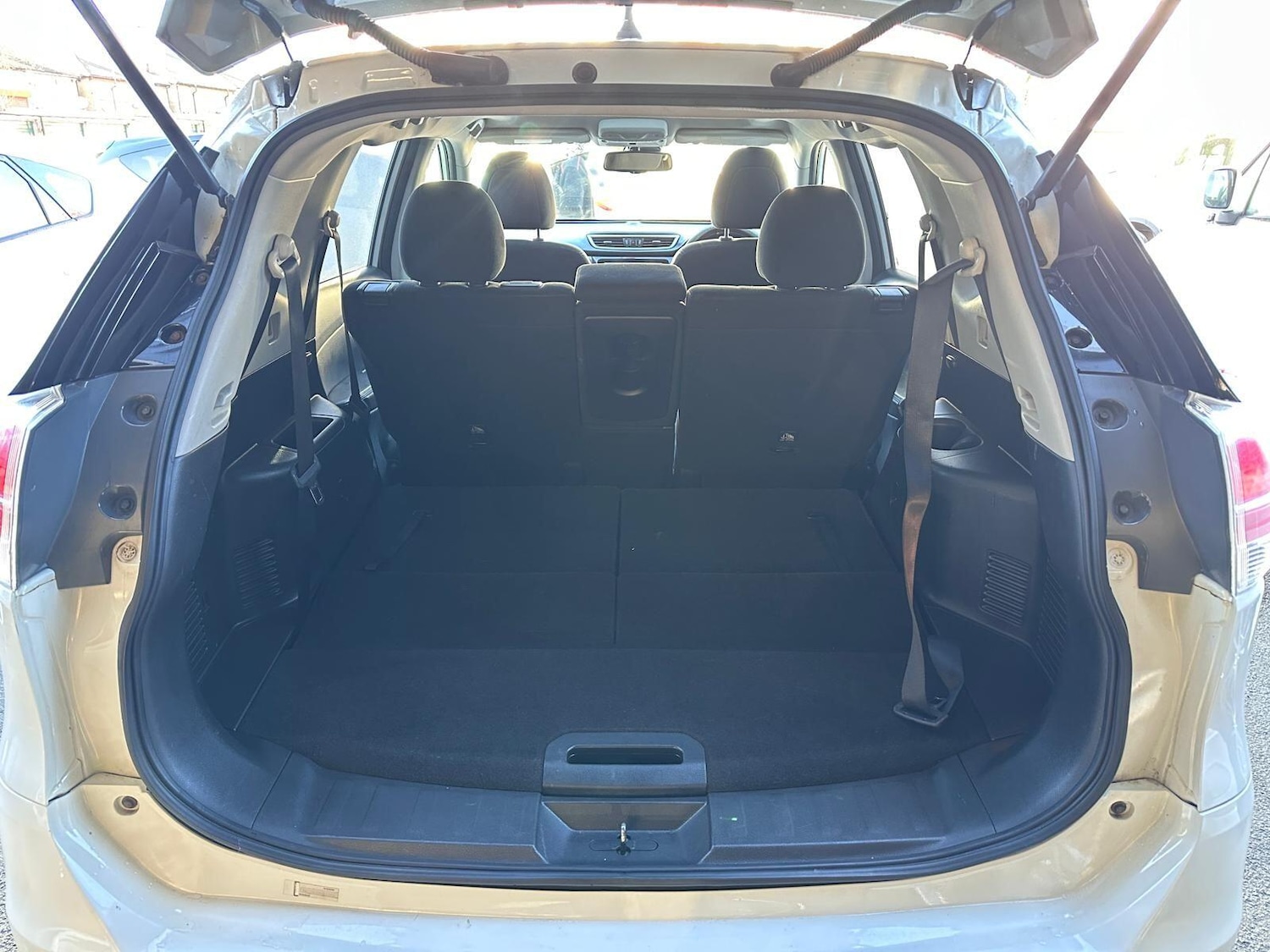 Used Nissan X-Trail 2015 for sale - 76689381: Photo 25