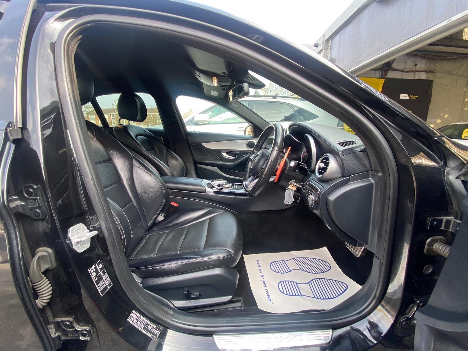 Used Mercedes-Benz C Class 2015 for sale - 77587350: Photo 17