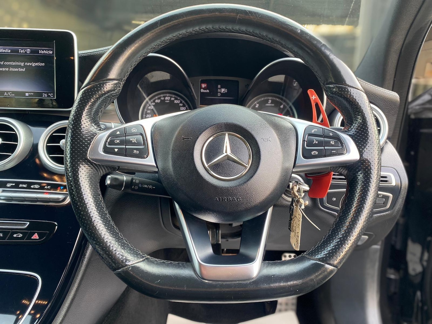 Used Mercedes-Benz C Class 2015 for sale - 77587350: Photo 26