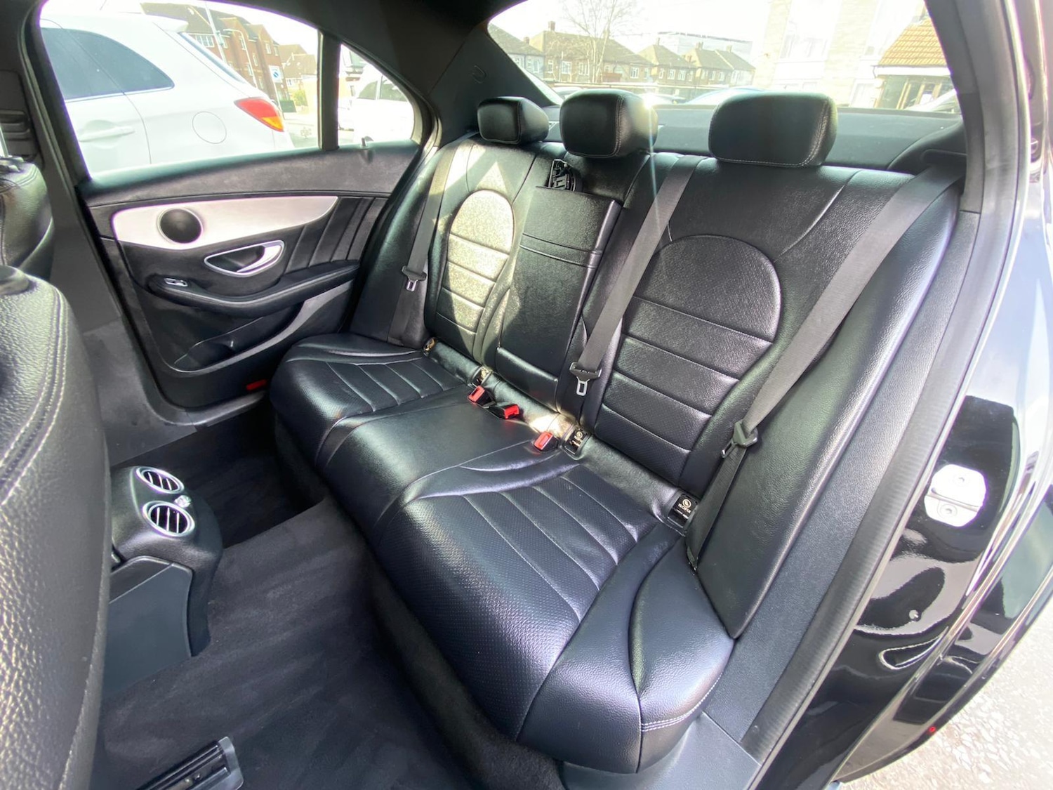 Used Mercedes-Benz C Class 2015 for sale - 77587350: Photo 27