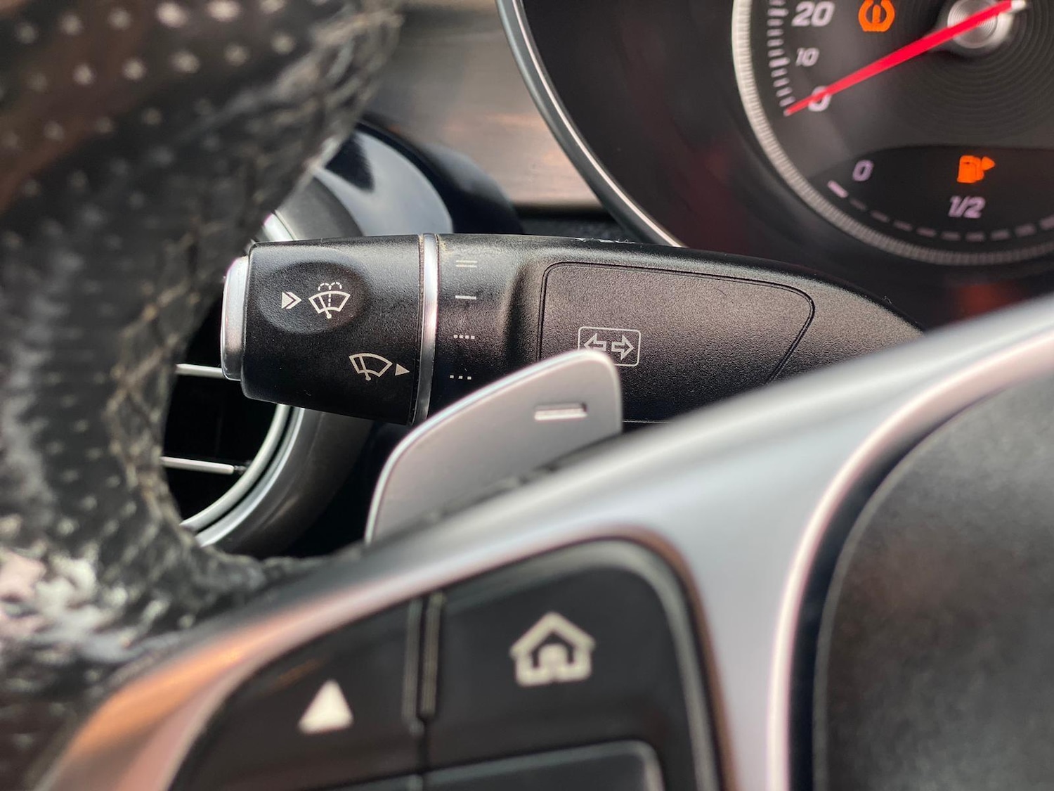 Used Mercedes-Benz C Class 2015 for sale - 77587350: Photo 29