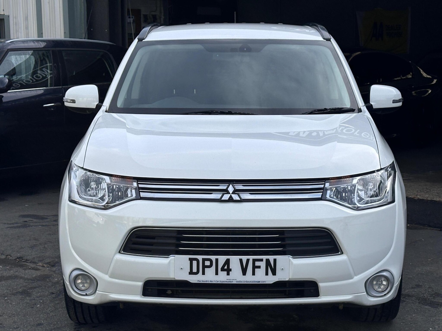 Used Mitsubishi Outlander 2014 for sale - 76409543: Photo 4