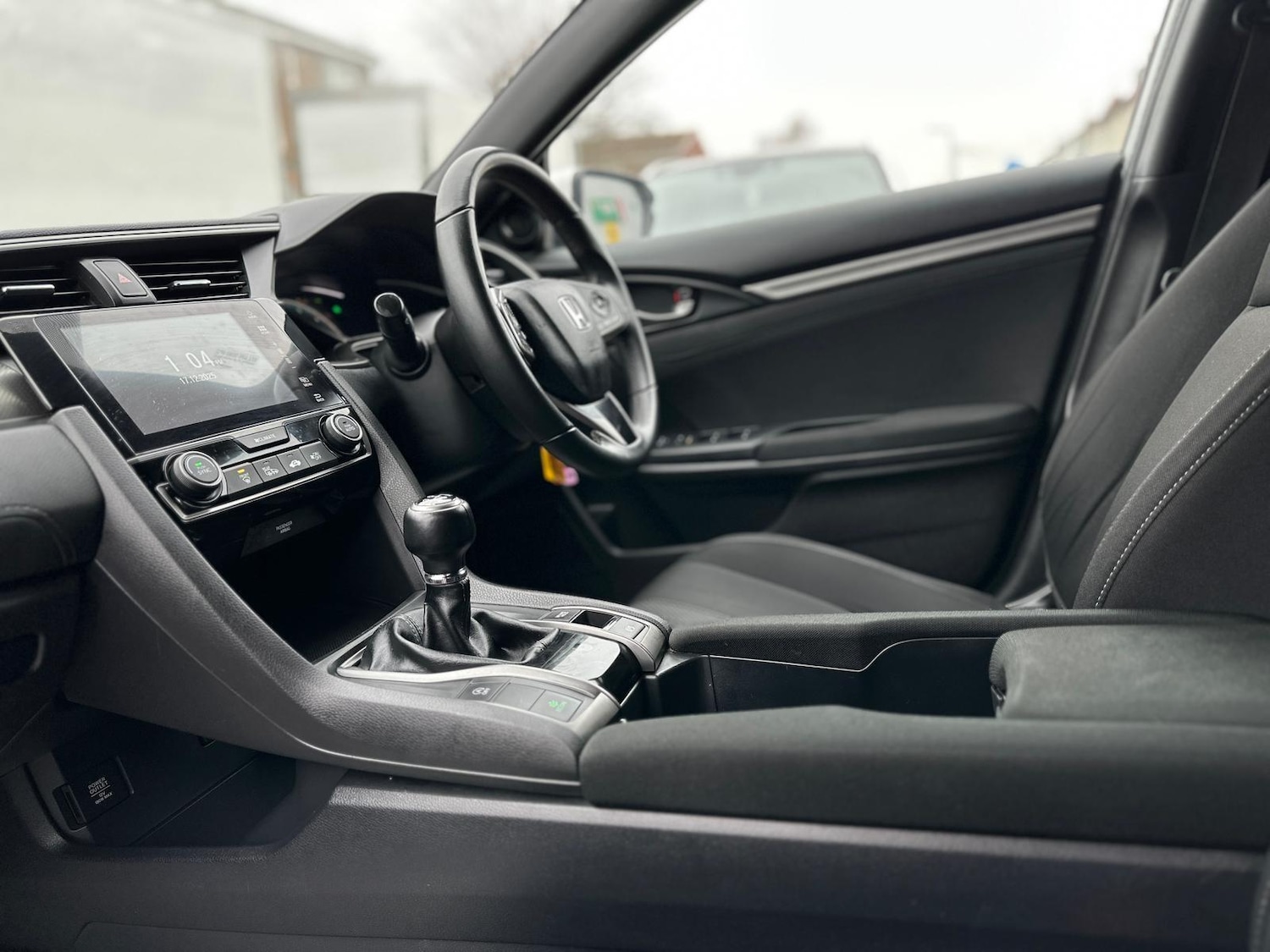 Used Honda Civic 2017 for sale - 77671348: Photo 29