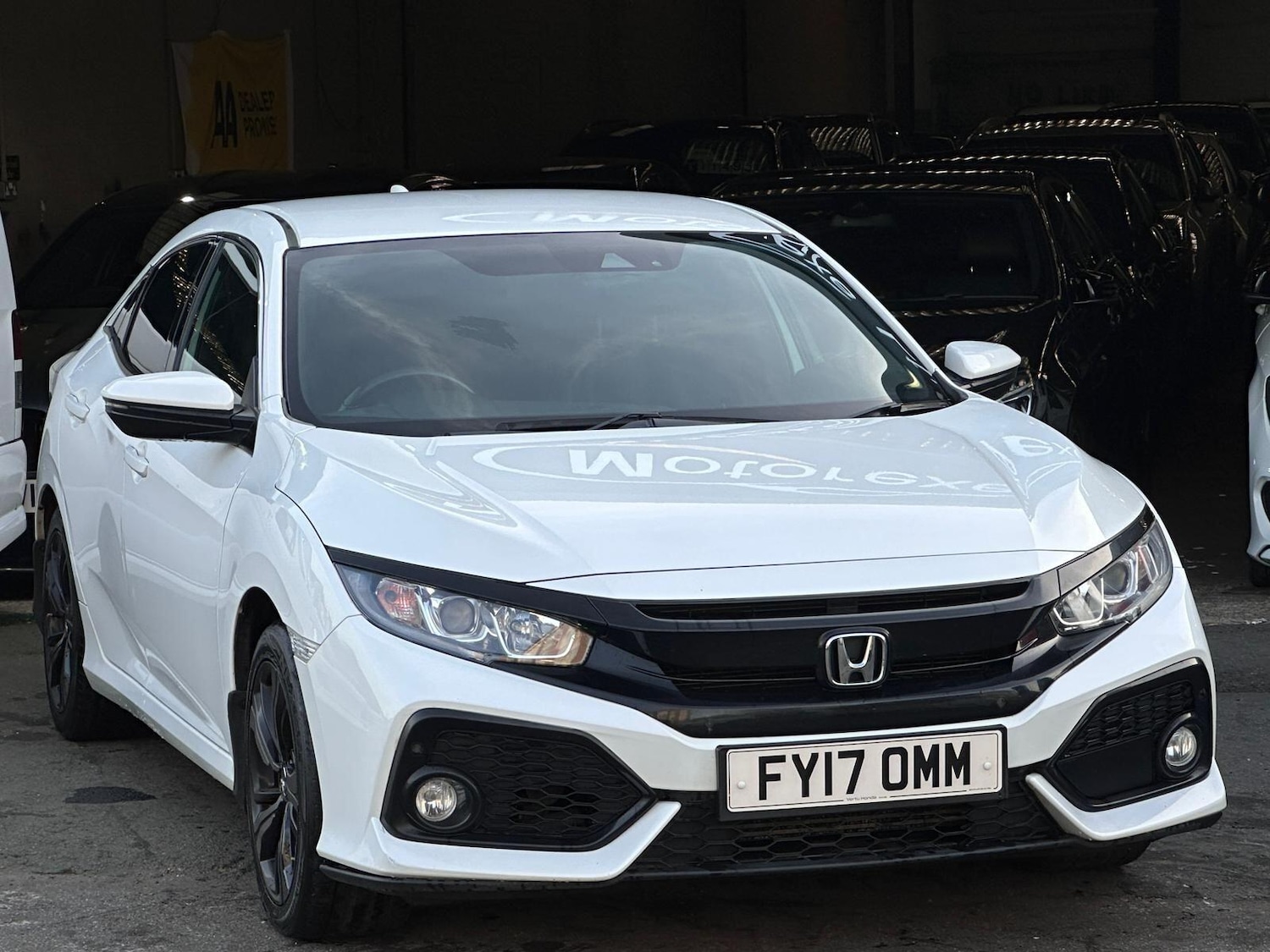 Used Honda Civic 2017 for sale - 77671348: Photo 3