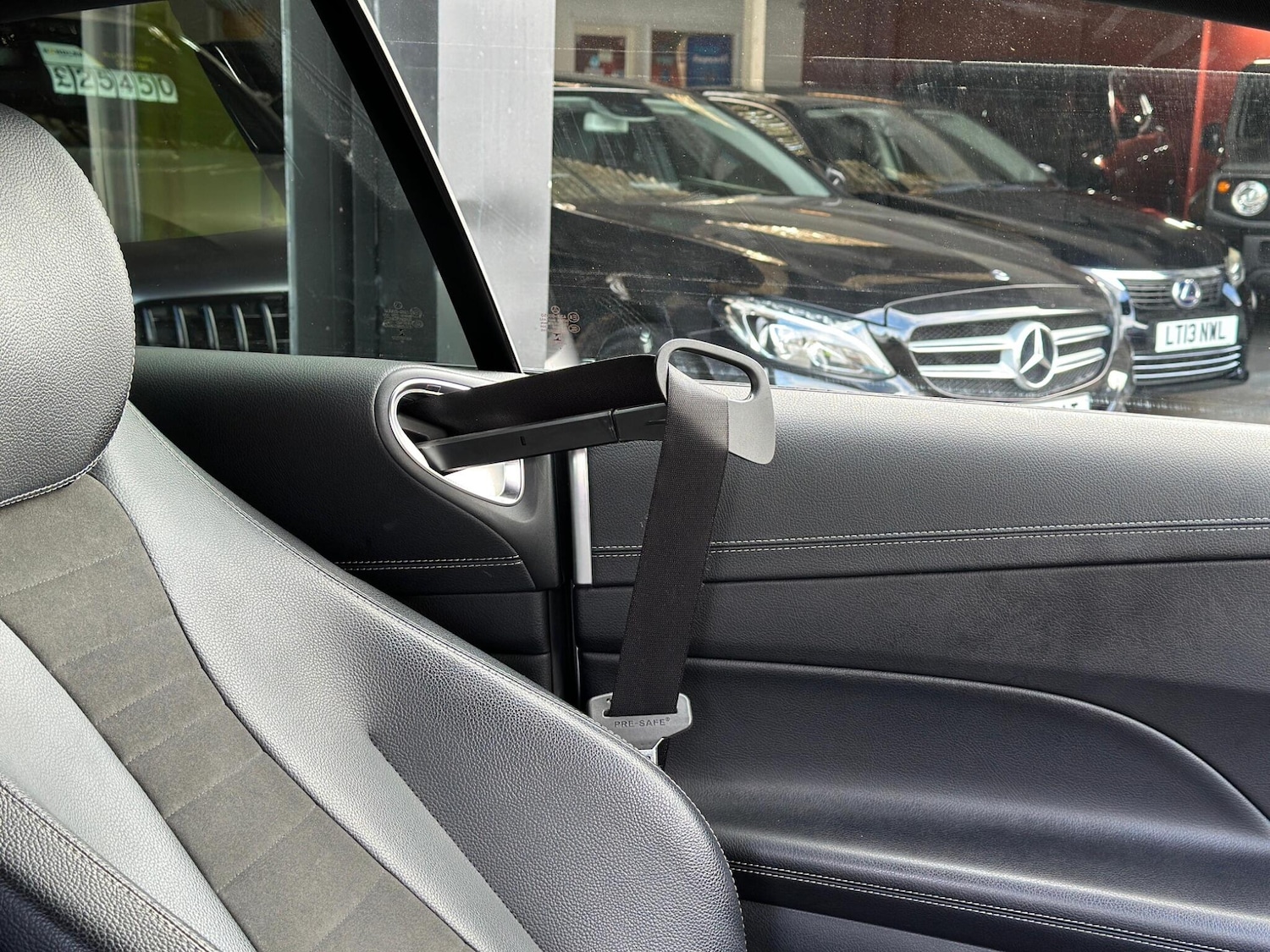 Used Mercedes-Benz E Class 2017 for sale - 76247755: Photo 24