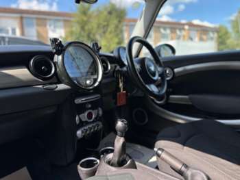 Used MINI Hatch 2010 for sale - 75290265: Photo