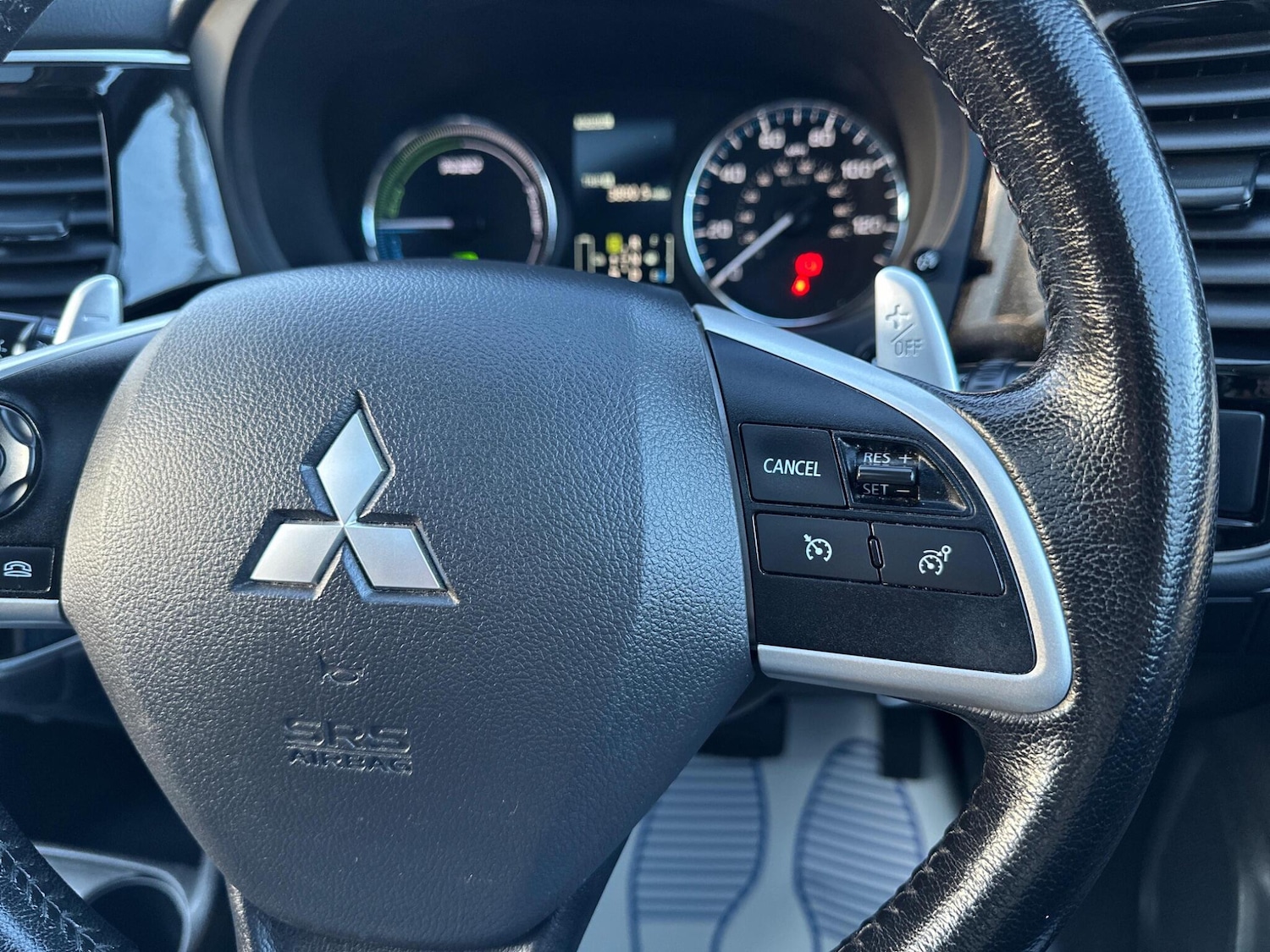 Used Mitsubishi Outlander 2015 for sale - 76000872: Photo 27