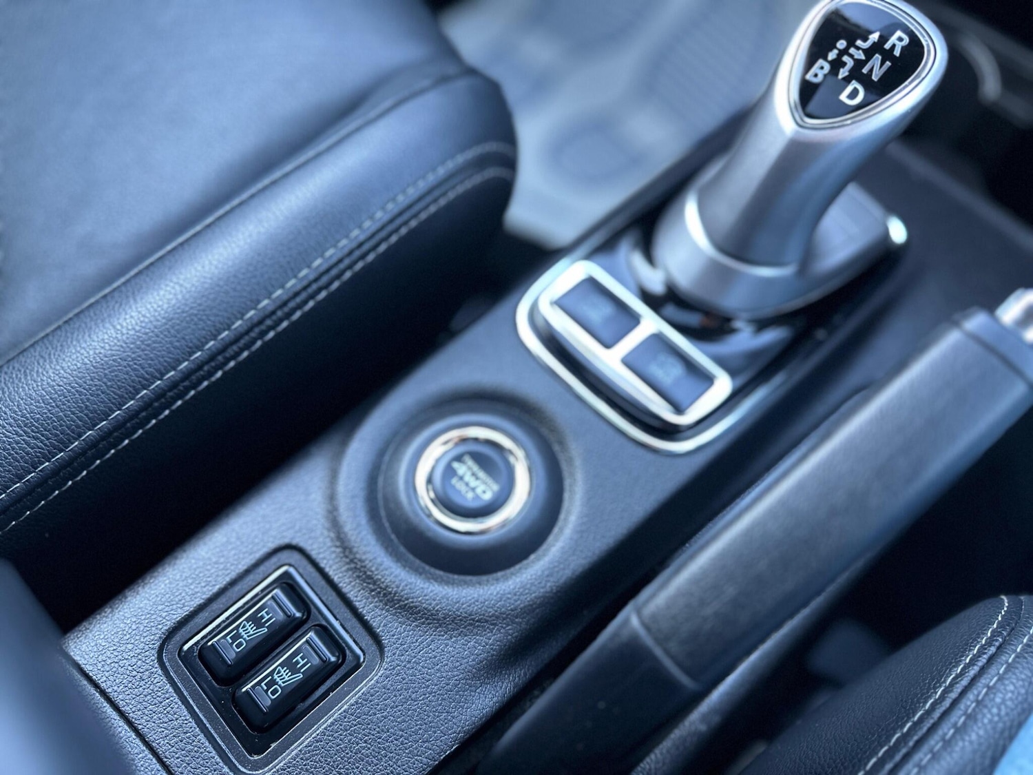 Used Mitsubishi Outlander 2015 for sale - 76000872: Photo 28
