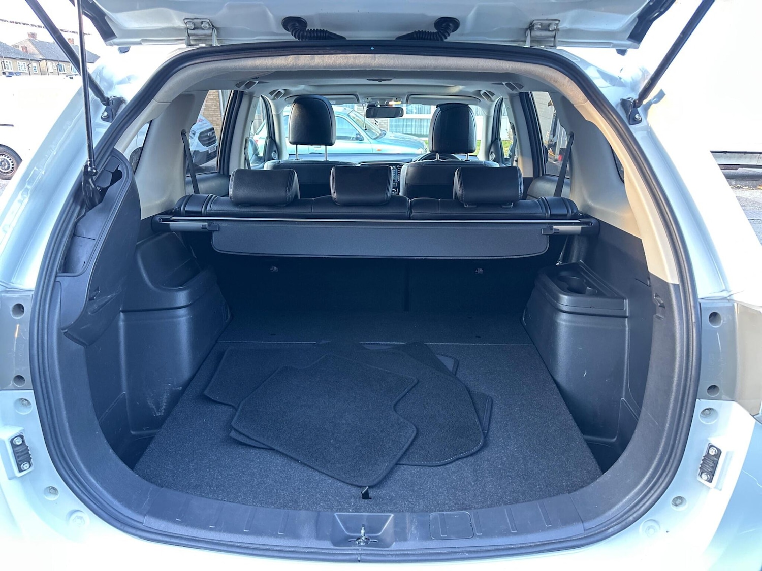 Used Mitsubishi Outlander 2015 for sale - 76000872: Photo 32