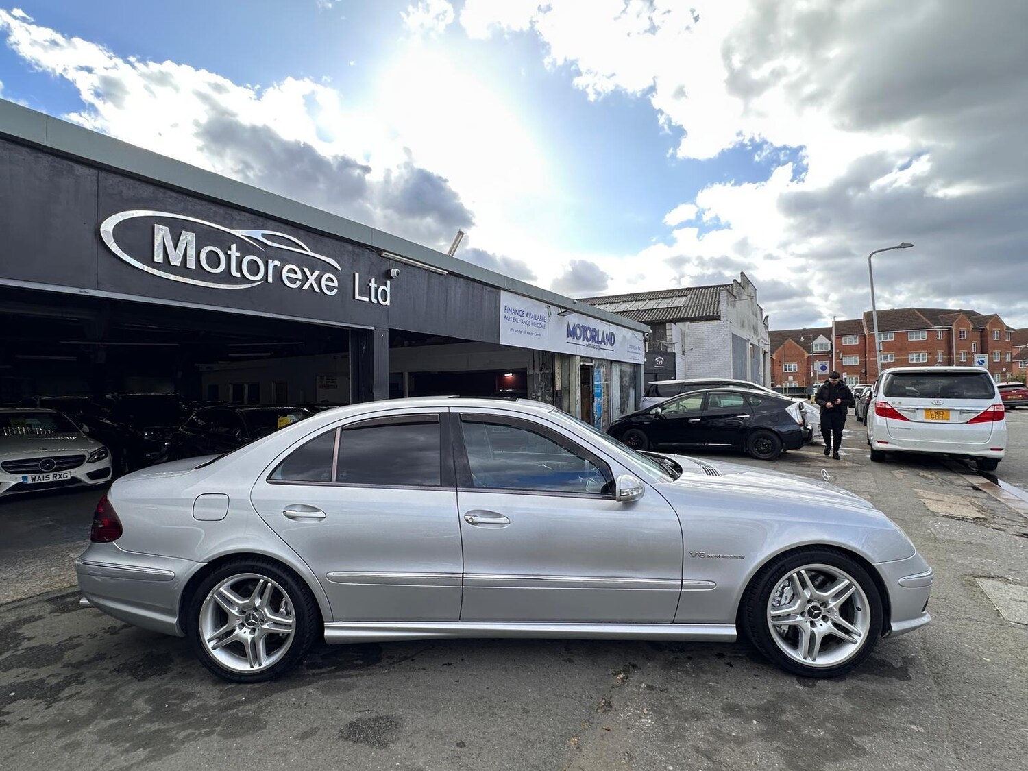 Used Mercedes-Benz E Class for sale - 77839832: Photo 10