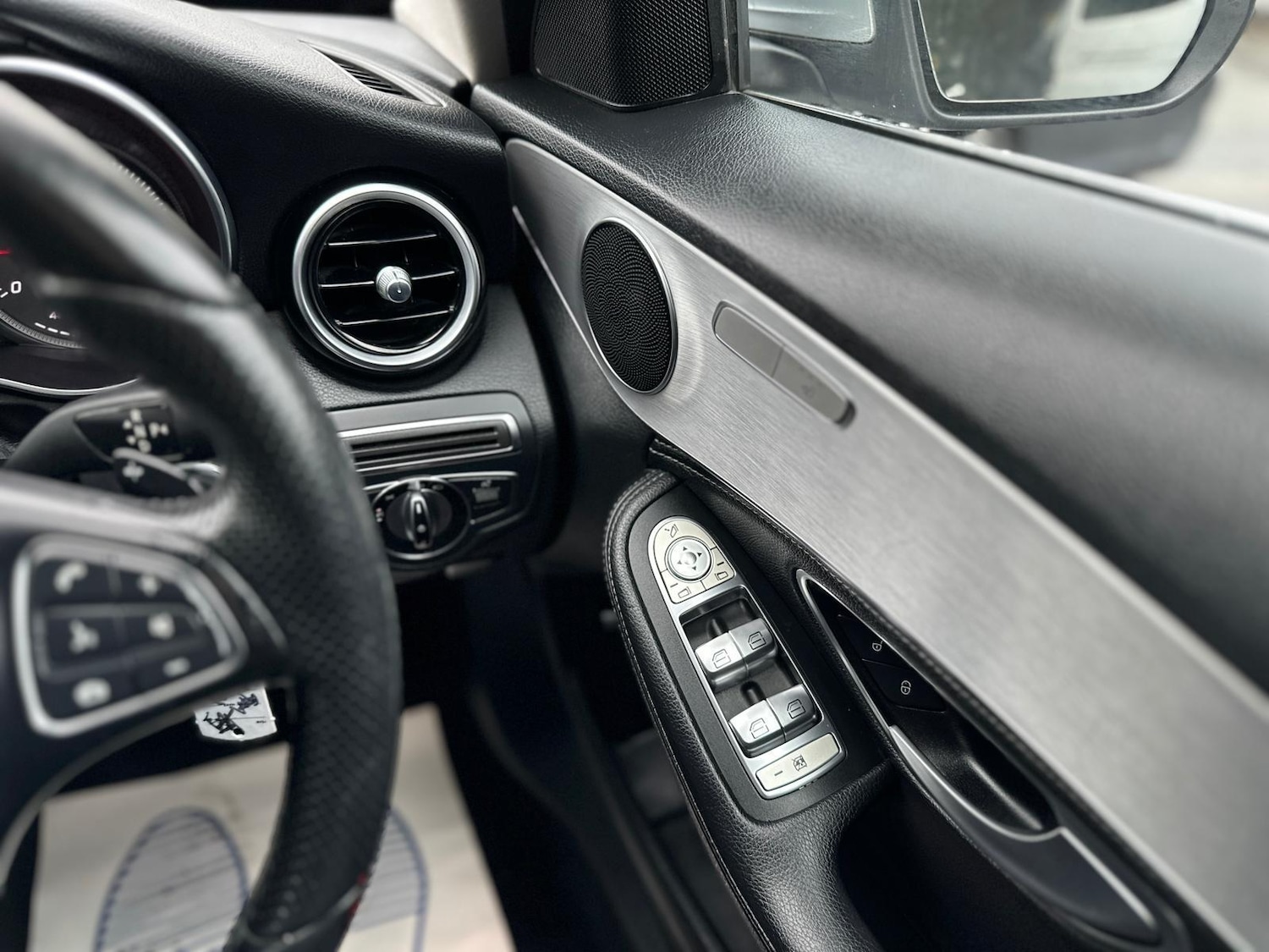 Used Mercedes-Benz C Class 2015 for sale - 77166931: Photo 26