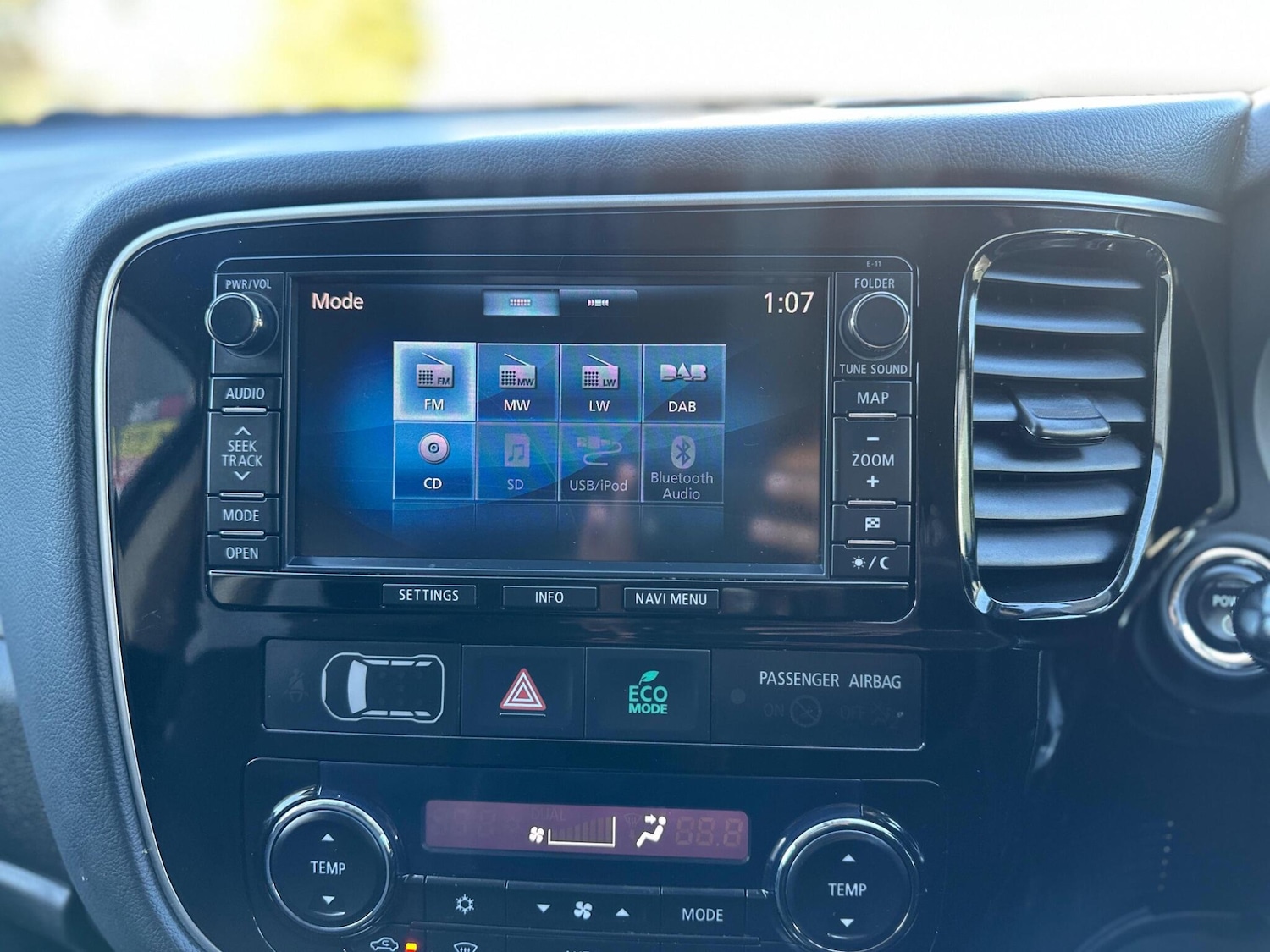Used Mitsubishi Outlander 2015 for sale - 76059731: Photo 17