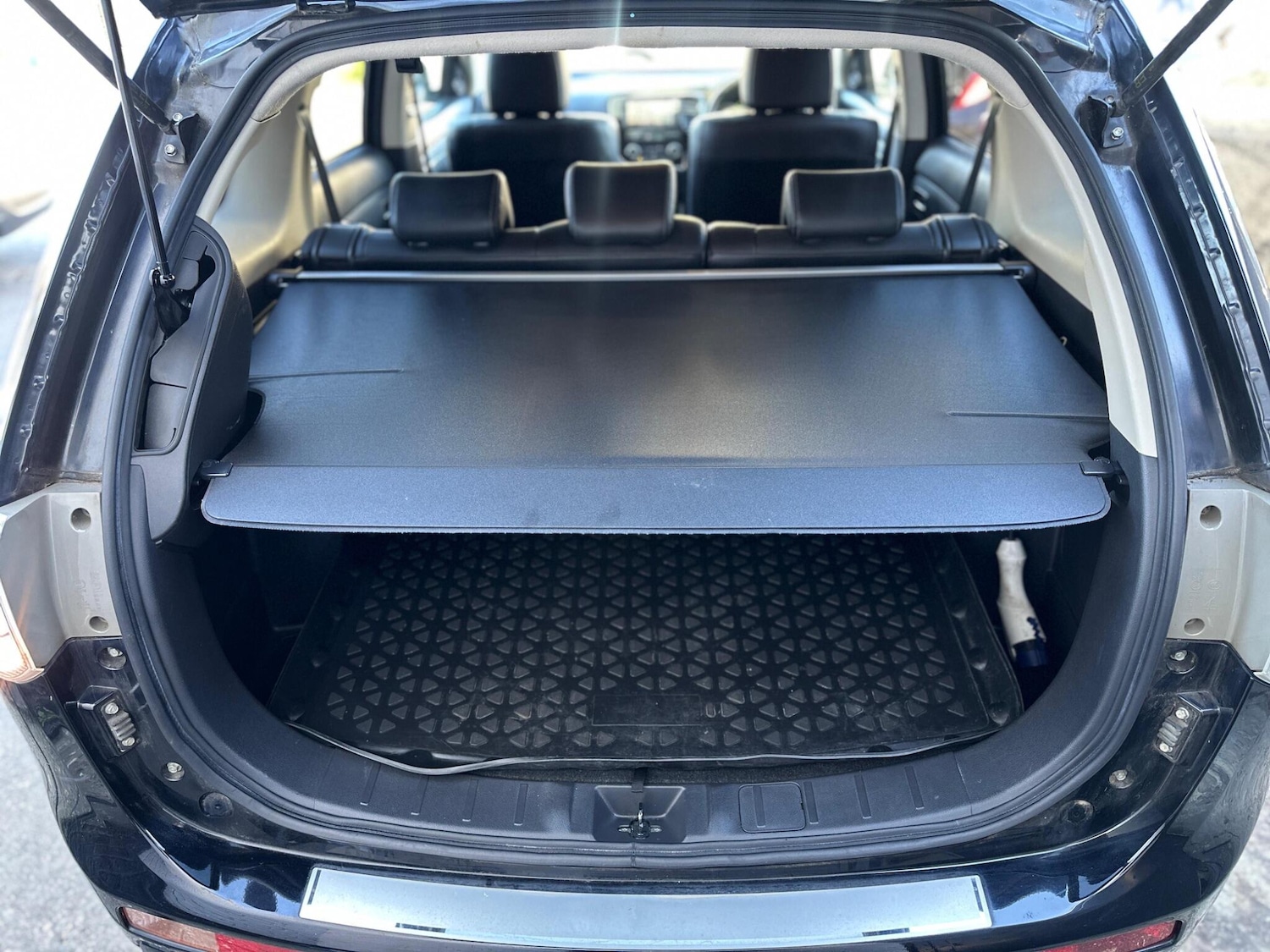 Used Mitsubishi Outlander 2015 for sale - 76059731: Photo 29