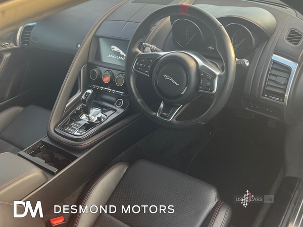 Used Jaguar F-Type 2019 for sale - 76825310: Photo 15