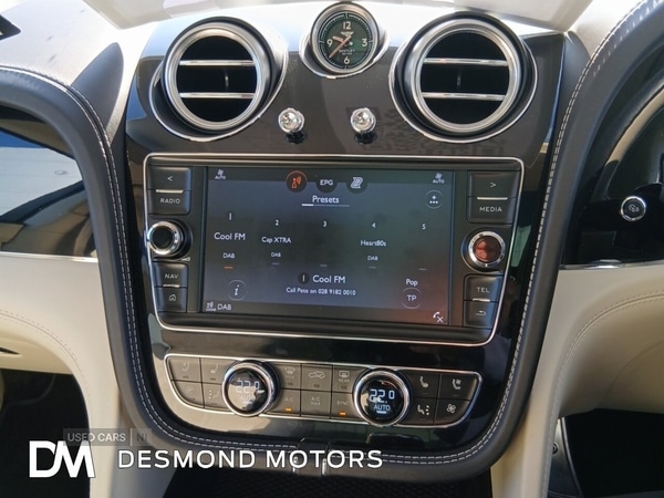 Used Bentley Bentayga 2017 for sale - 76729458: Photo 15