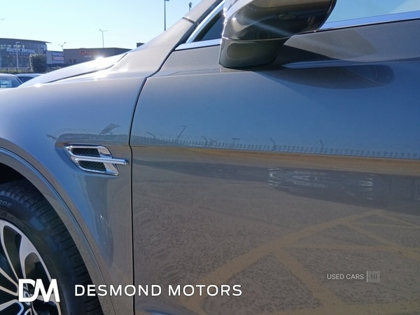 Used Bentley Bentayga 2017 for sale - 76729458: Photo 38