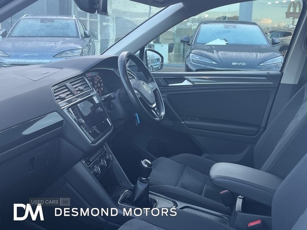 Used Volkswagen Tiguan 2017 for sale - 76410048: Photo 9