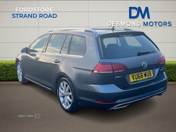 Used Volkswagen Golf 2018 for sale - 76927382: Photo