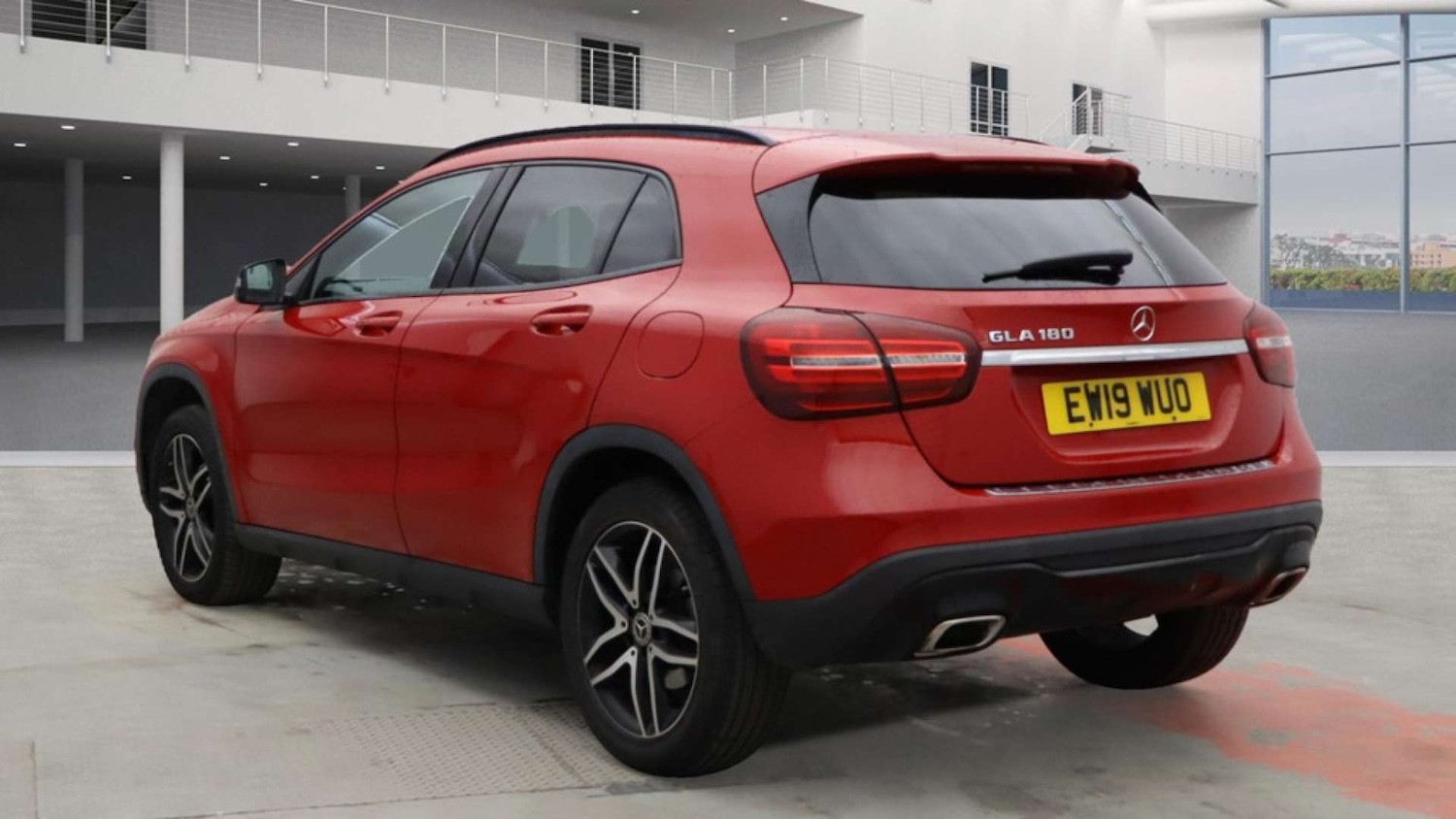 Used Mercedes-Benz GLA 2019 for sale - 76352645: Photo 4