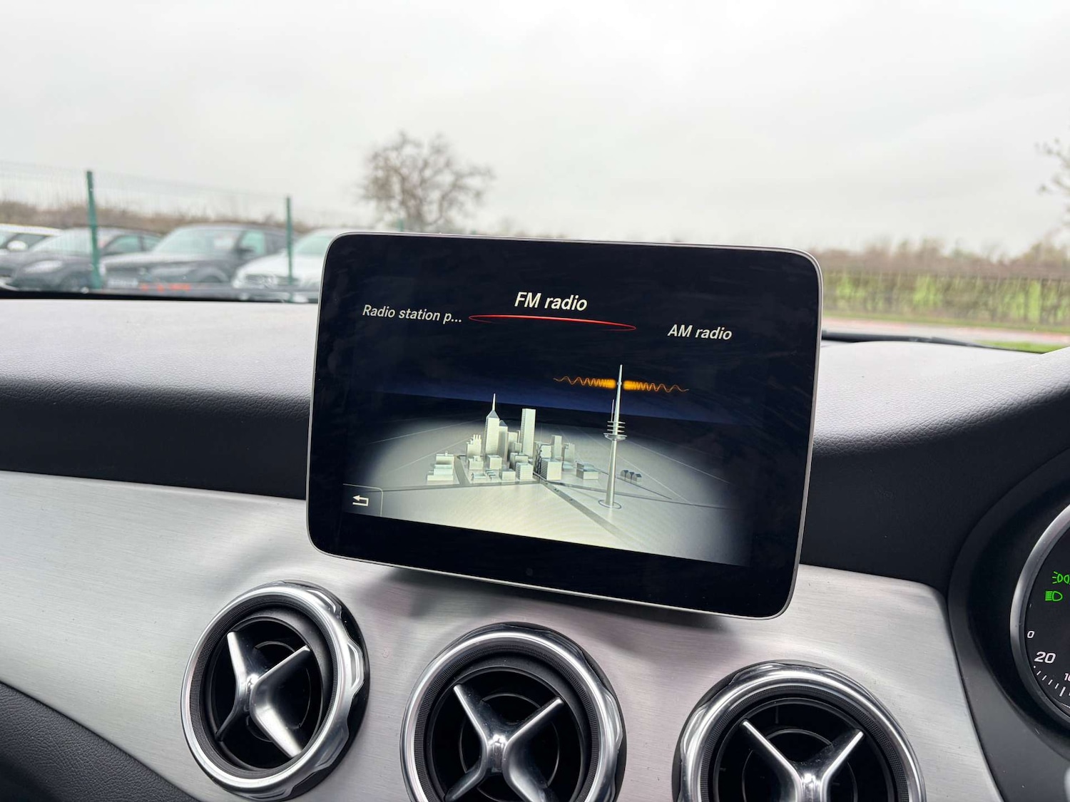 Used Mercedes-Benz GLA 2019 for sale - 77022643: Photo 58