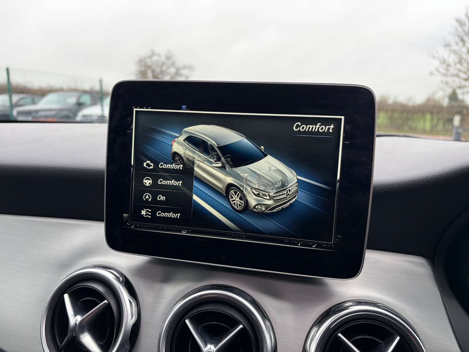 Used Mercedes-Benz GLA 2019 for sale - 77022643: Photo 64