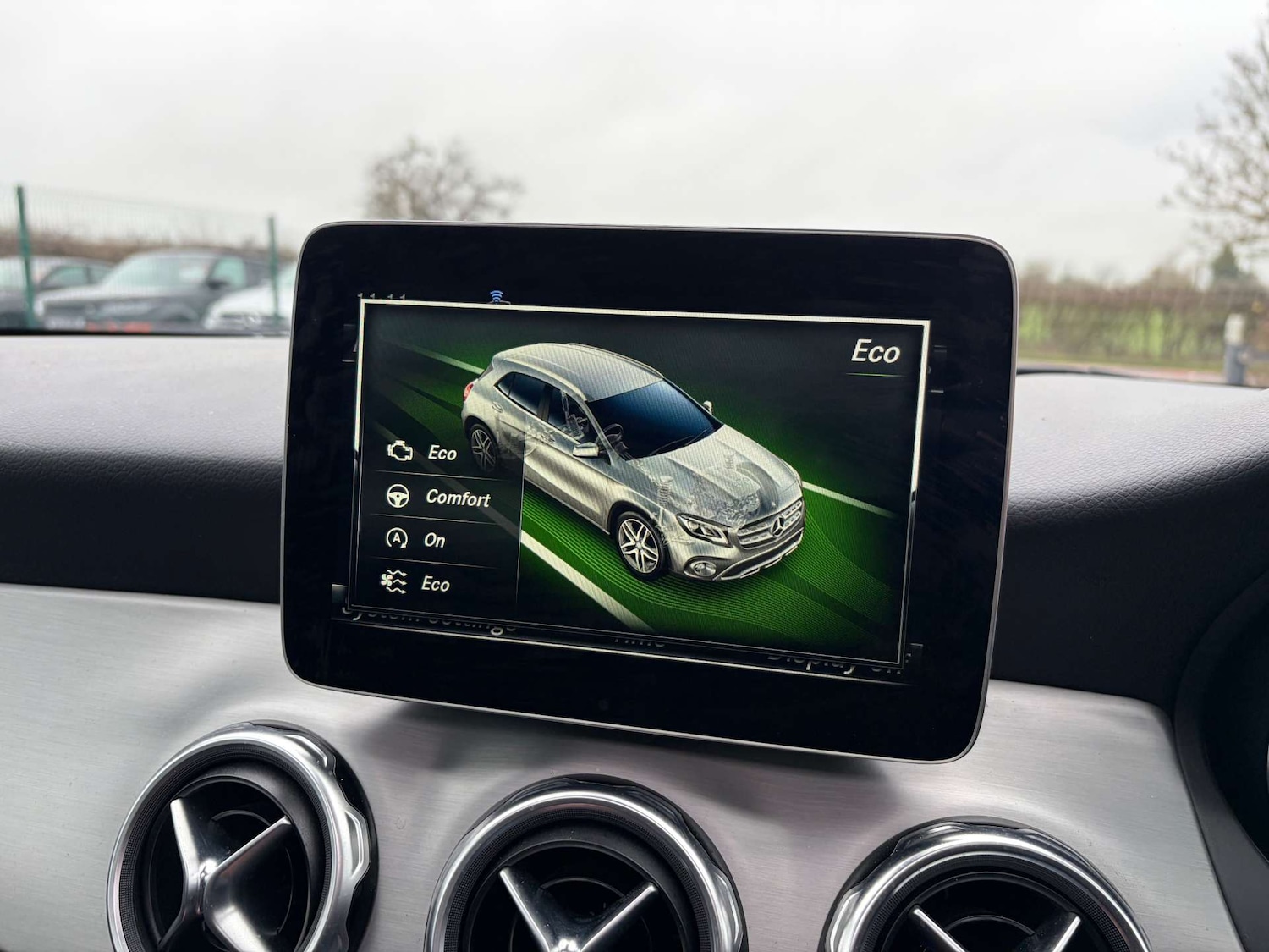 Used Mercedes-Benz GLA 2019 for sale - 77022643: Photo 65