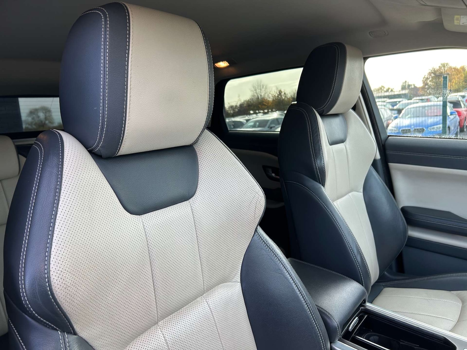 Used Land Rover Range Rover Evoque 2017 for sale - 76414872: Photo 44